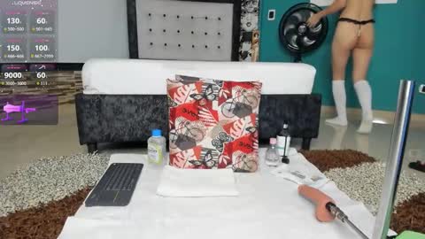 Snapshot of kinky_polar chatting on November 2025 03:23:02 AM Polar online show from November 2025 03:23:02 AM