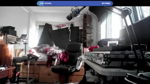 Snapshot of kinkybiguy14 chatting on September 2025 12:50:01 PM Kinky Cassie online show from September 2025 12:50:01 PM