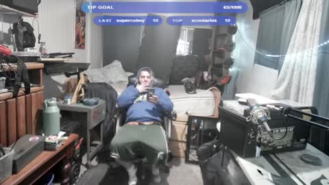 Snapshot of kinkybiguy14 chatting on October 2025 03:17:02 AM Kinky Cassie online show from October 2025 03:17:02 AM