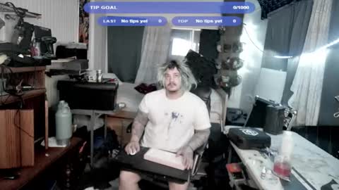 Snapshot of kinkybiguy14 chatting on November 2025 07:32:01 AM Kinky Cassie online show from November 2025 07:32:01 AM