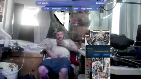 Snapshot of kinkybiguy14 chatting on December 2025 01:09:02 PM Kinky Cassie online show from December 2025 01:09:02 PM