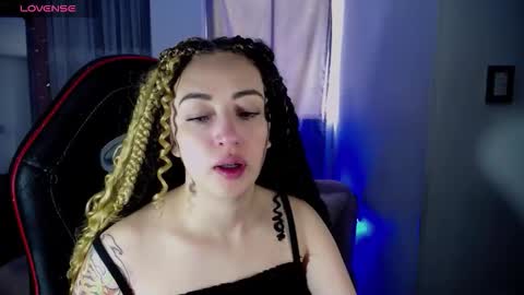  Sara  online show from November 2025 05:33:01 PM