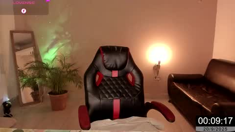 Jenny online show from September 2025 05:08:01 AM