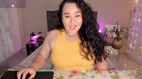 Snapshot of kinkyelise chatting on May 2026 06:40:01 AM Jenny online show from May 2026 06:40:01 AM
