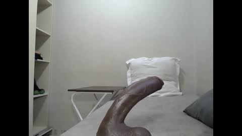 Snapshot of kinkyj_ chatting on February 2026 04:41:02 AM kinkyj_ online show from February 2026 04:41:02 AM