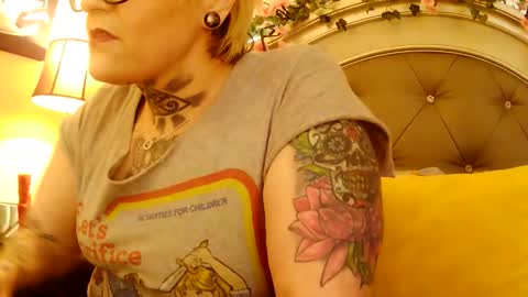 Snapshot of kinkypinkyplay2 chatting on December 2025 05:26:02 AM Kinky Pinky online show from December 2025 05:26:02 AM