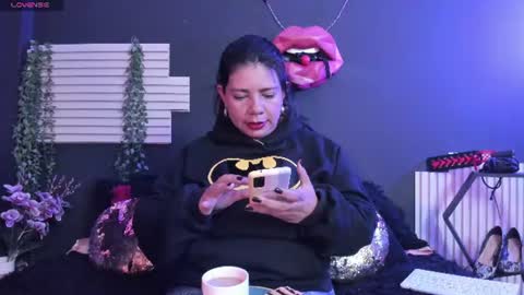 Snapshot of kinkyy_mom chatting on July 2026 03:25:01 PM kinkyy_mom online show from July 2026 03:25:01 PM