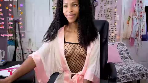 Kira21 13 online show from November 2025 08:35:02 PM