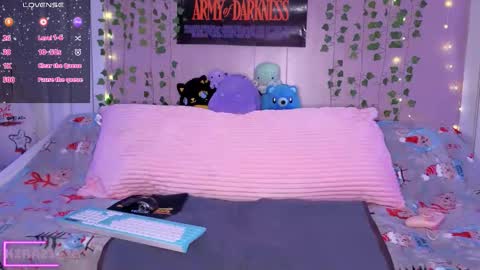 Kira21 13 online show from December 2025 01:02:02 AM