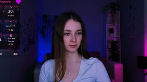 Kira online show from April 2026 07:32:01 PM