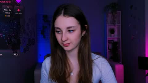 Kira online show from April 2026 07:58:02 PM