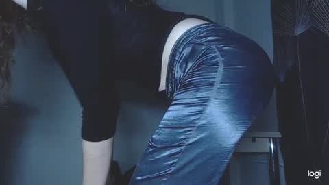 Snapshot of kira_foxy_ chatting on February 2025 12:32:01 PM Kira online show from February 2025 12:32:01 PM