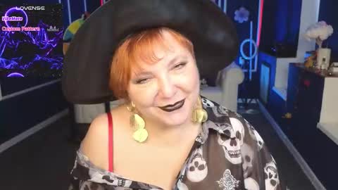 Kira Kennet online show from October 2025 08:42:01 AM