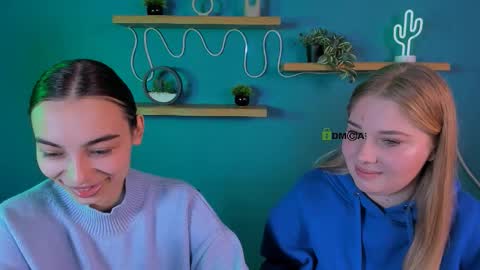 kira_light__ online show from October 2025 09:20:01 AM