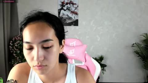 Snapshot of kira_lilian chatting on September 2025 03:41:01 AM Aura online show from September 2025 03:41:01 AM