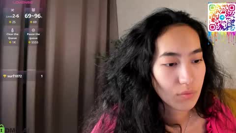 Snapshot of kira_lilian chatting on December 2025 02:06:01 AM Aura online show from December 2025 02:06:01 AM