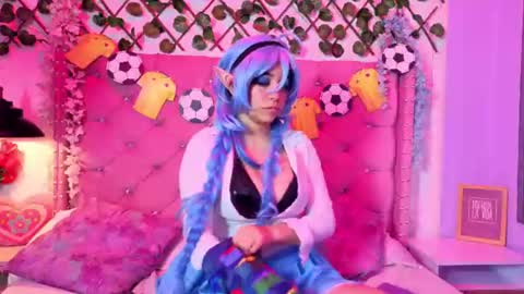 Kira online show from June 2026 08:35:01 PM