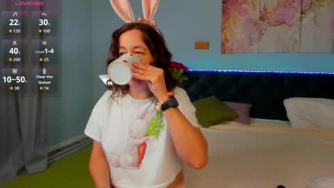 kiraadamss online show from April 2026 12:31:01 AM