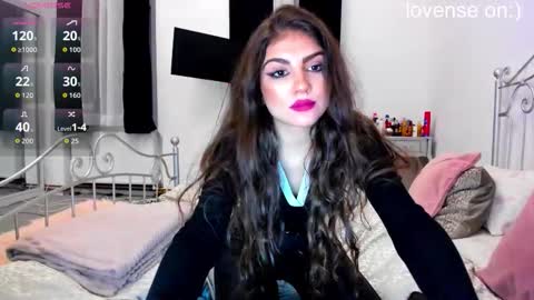 Snapshot of kiracherryy chatting on December 2025 09:32:01 PM Kira 3 online show from December 2025 09:32:01 PM