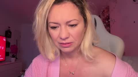 KiraDivine online show from December 2024 12:56:02 PM