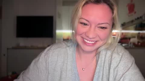 KiraDivine online show from February 2025 07:25:02 PM