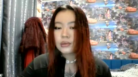 Kira online show from December 2025 07:52:01 PM