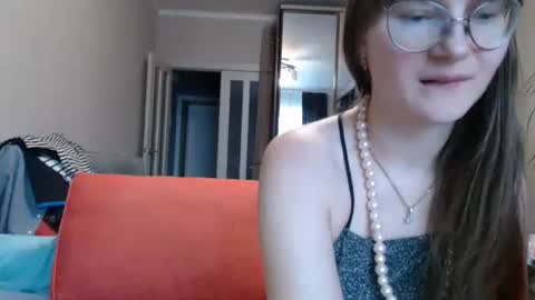 KiraGoldens online show from February 2025 10:49:01 AM