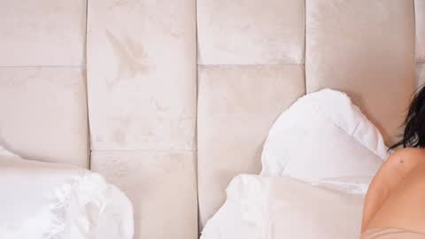 kira online show from December 2024 06:49:02 PM