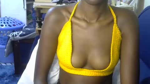 Kira online show from November 2025 08:08:02 PM