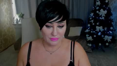 Snapshot of kiratempt chatting on December 2025 10:20:01 AM Kira online show from December 2025 10:20:01 AM