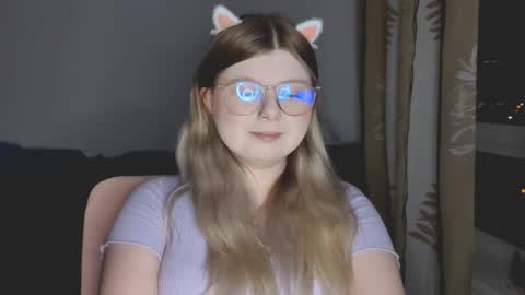 KiraYume online show from May 2026 09:00:02 PM
