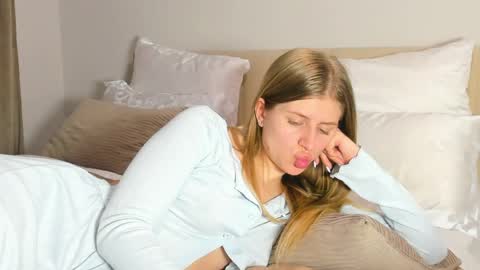 Snapshot of kirraa_ chatting on April 2026 07:58:01 PM Kira online show from April 2026 07:58:01 PM