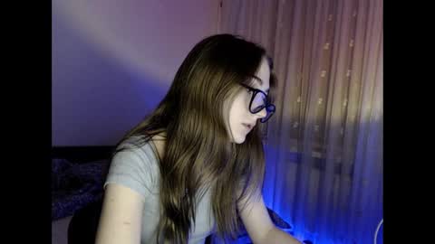 kisa____ online show from February 2025 03:38:01 PM