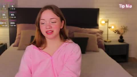 Kiss Moon online show from February 2026 07:18:01 PM