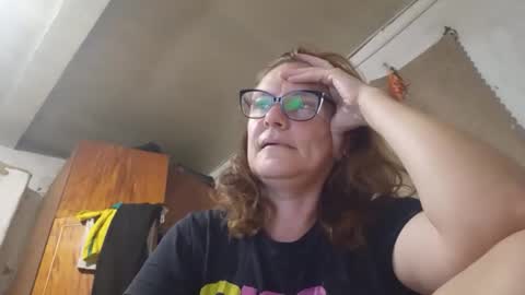 kissandvibe online show from September 2025 06:29:01 PM