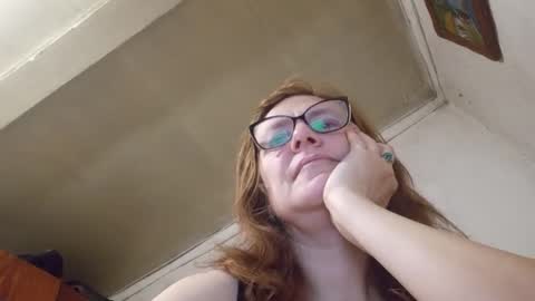 Snapshot of kissandvibe chatting on November 2025 10:10:01 PM kissandvibe online show from November 2025 10:10:01 PM