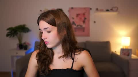 Sisi online show from September 2025 06:20:02 PM