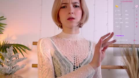 Snapshot of kisskiss_muah chatting on December 2024 05:22:02 PM Kate online show from December 2024 05:22:02 PM