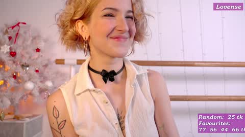 Snapshot of kisskiss_muah chatting on January 2025 02:06:01 PM Kate online show from January 2025 02:06:01 PM