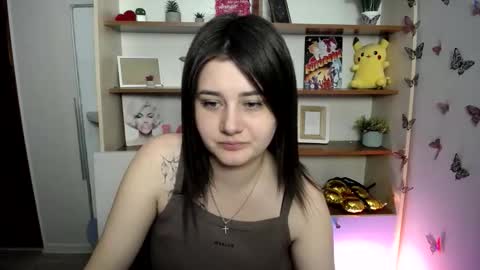 kissleoxx online show from May 2026 12:01:01 PM