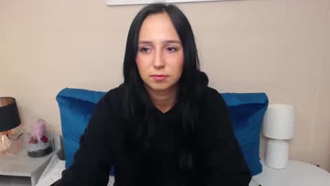 LuisaLove online show from October 2025 06:19:01 AM