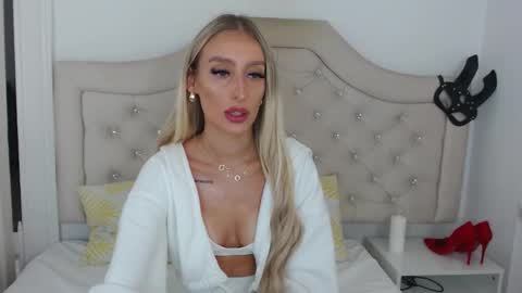 Natalie online show from September 2025 06:57:02 AM