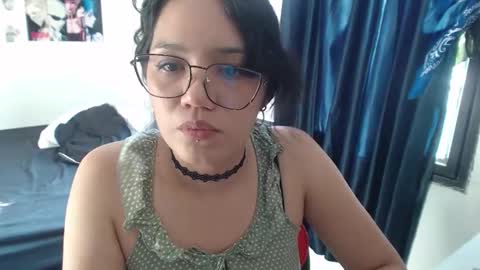 Snapshot of kitcatdreams chatting on April 2026 10:11:02 PM kitcatdreams online show from April 2026 10:11:02 PM