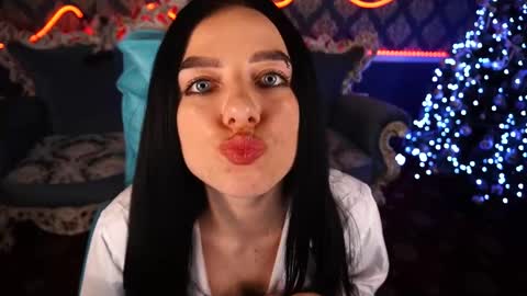 Snapshot of kitnis1love chatting on January 2025 05:28:02 PM kitness online show from January 2025 05:28:02 PM