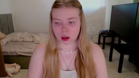 Jennyblonde and Emmabrunette online show from June 2026 03:55:01 PM