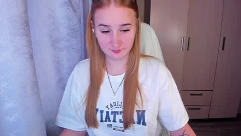 kitten_sun online show from January 2025 09:24:02 AM