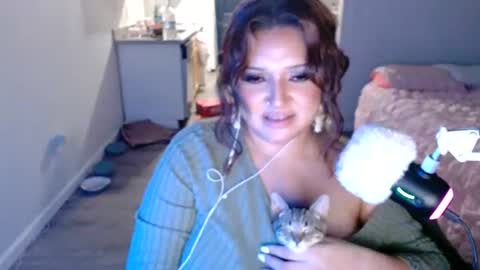 Snapshot of kittengonewild chatting on July 2026 07:36:01 AM kittengonewild online show from July 2026 07:36:01 AM