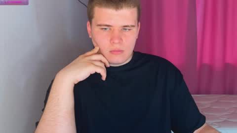 Snapshot of kittenmur chatting on May 2026 12:41:01 AM Vlad online show from May 2026 12:41:01 AM