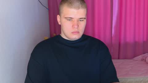 Snapshot of kittenmur chatting on May 2026 03:12:01 AM Vlad online show from May 2026 03:12:01 AM