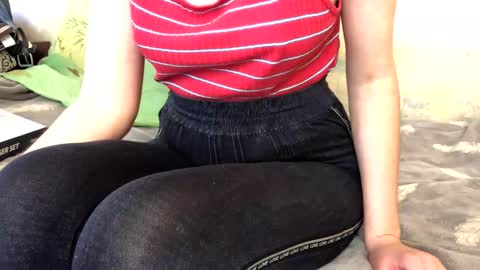 Kittie Creme online show from May 2026 12:32:02 PM